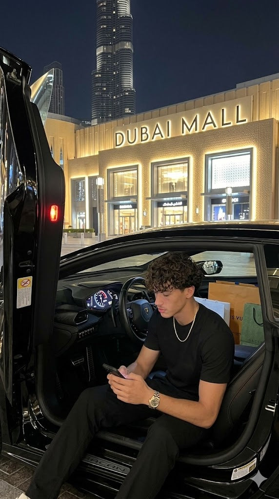 Prompt Vault - Premium 150+ Luxury Cars Prompts